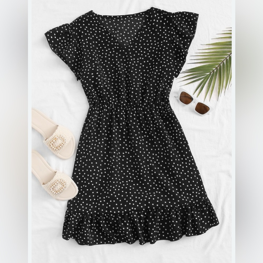SHEIN VCAY V-neck Polka Dot A-line
Dress SHEIN
